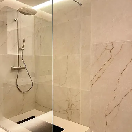 Appartement Casa Cielo-spectacular View-center-chic-spacious Luik