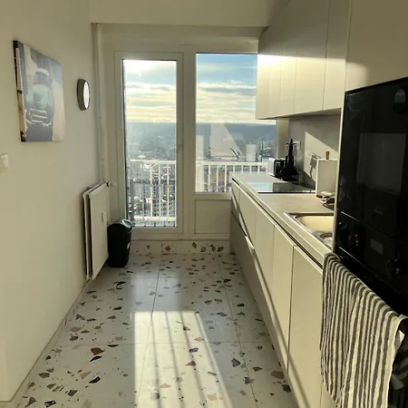 Casa Cielo-spectacular View-center-chic-spacious Apartamento Lieja