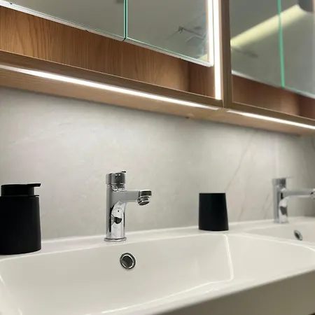 Casa Cielo-spectacular View-center-chic-spacious Appartement Luik